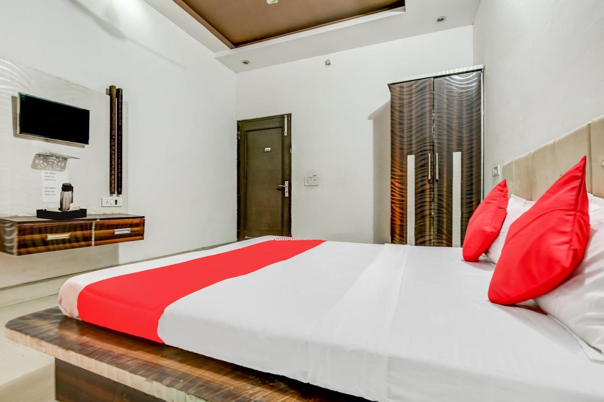 Flagship Hotel Big Boss Kurukshetra Kültér fotó