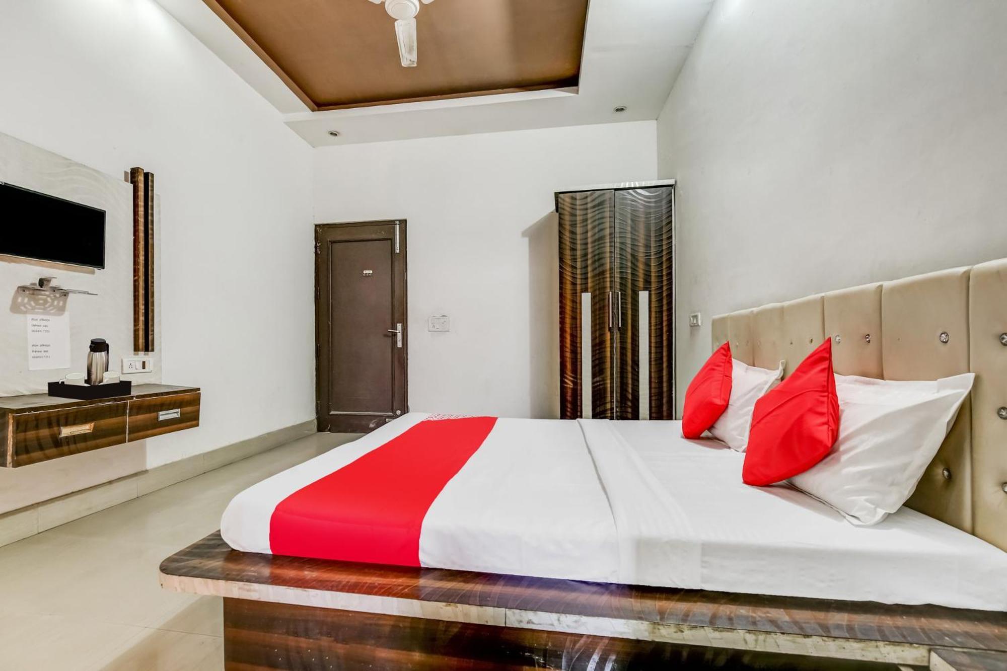 Flagship Hotel Big Boss Kurukshetra Kültér fotó